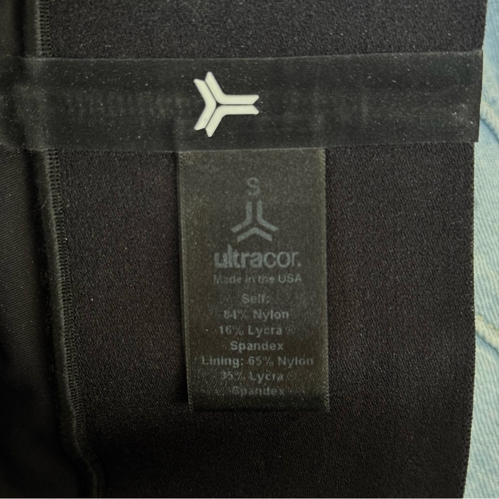 ULTRACOR Ultra Six Stripe in Nero Patent Black Leggings - Picture 8 of 8